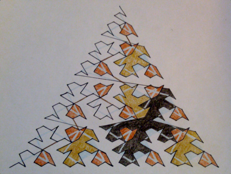 Recursive bird-looking triangle-based patterns